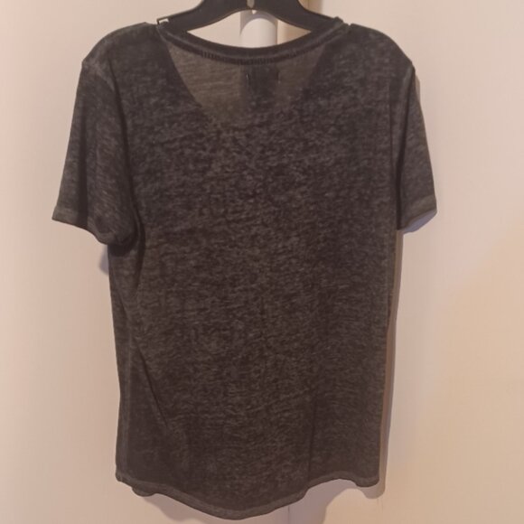 Maurices Distressed Floral Bling Graffiti Short Sleeve Grey T-Shirt L - Picture 4 of 4